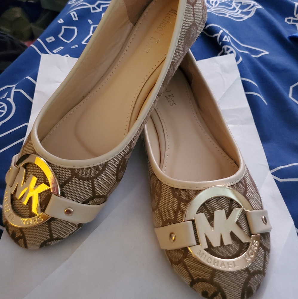 Michael Kors Flats
